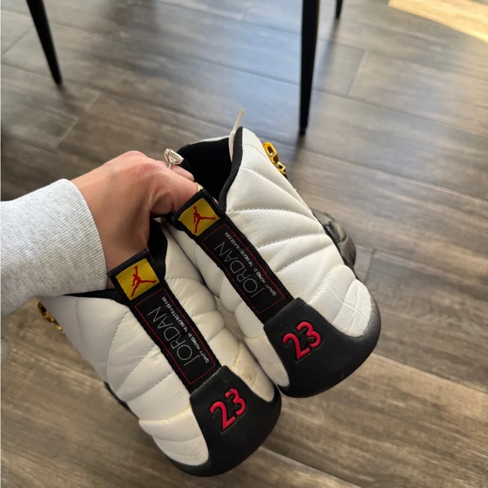 Jordan 12 retro royalty taxi Men's White and Black Sneakers 8 - Picture 4 of 6